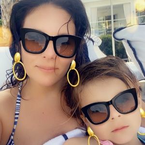 Meet your Posher, Christine